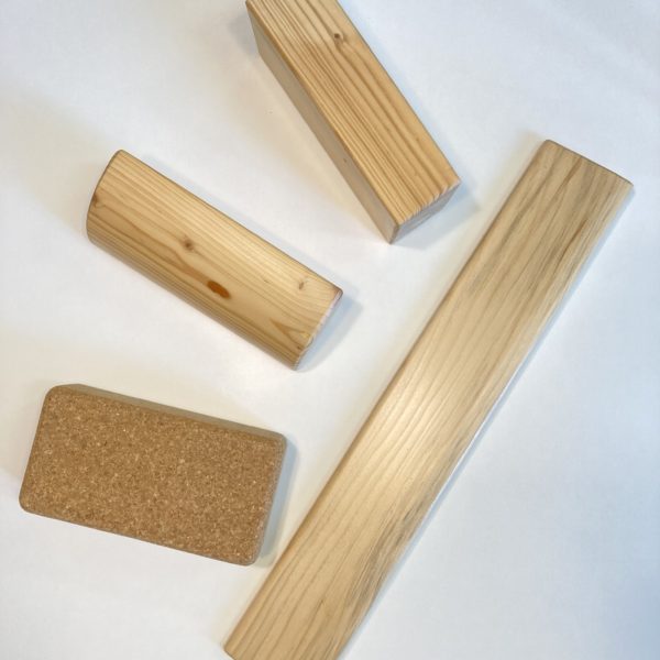 Dřevěné a korkové pomůcky